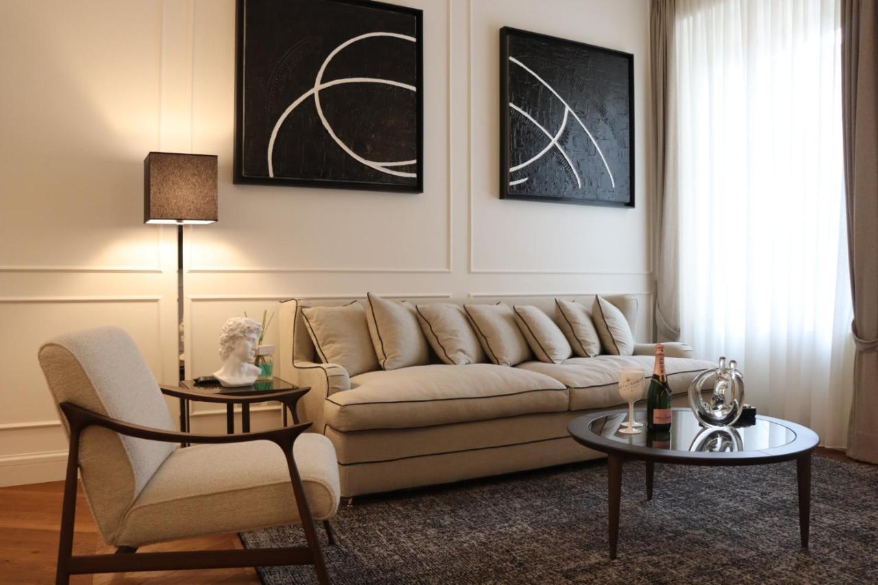 Calzaiuoli3 Luxury Flat In The City Center Of Florens Exteriör bild