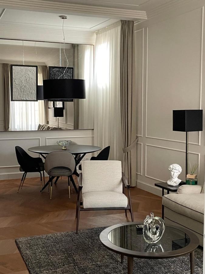 Calzaiuoli3 Luxury Flat In The City Center Of Florens Exteriör bild